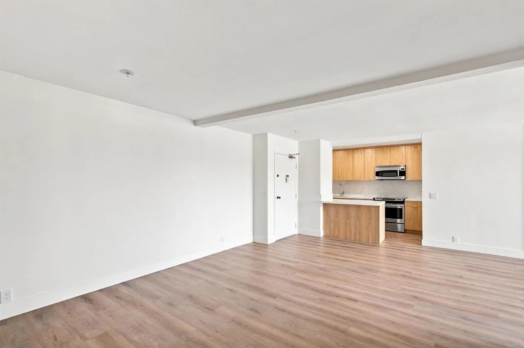https://cdn.realtyfeed.com/cdn/127/307063153/8a83e586d24f826cfc36edb3e1bb0705.webp