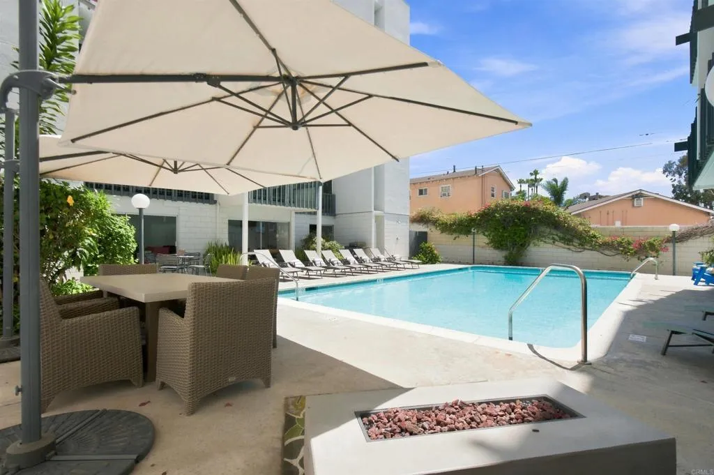 https://cdn.realtyfeed.com/cdn/127/307063153/abd7a33127e1c7fdf261c6557489e026.webp