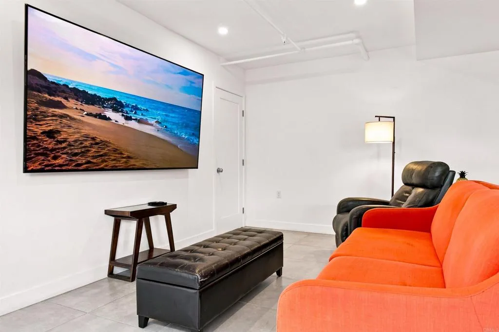 https://cdn.realtyfeed.com/cdn/127/307063153/ceeaa434ed6904b4ca7ae9546b0f3c49.webp