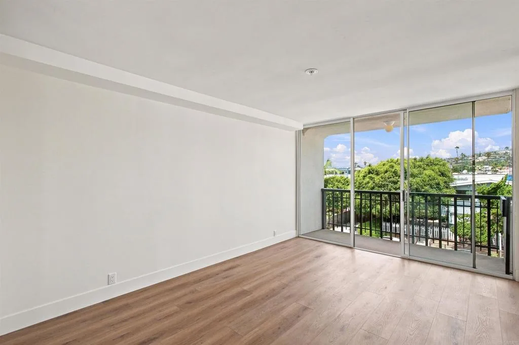https://cdn.realtyfeed.com/cdn/127/307063153/e78d9bc1e45fd19a379af2908990138f.webp