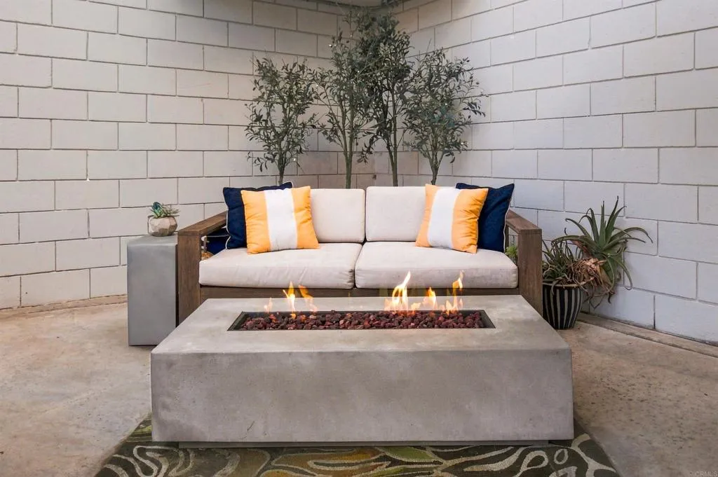 https://cdn.realtyfeed.com/cdn/127/307063153/eb3a9c63f760726380ec9c71685c04c6.webp