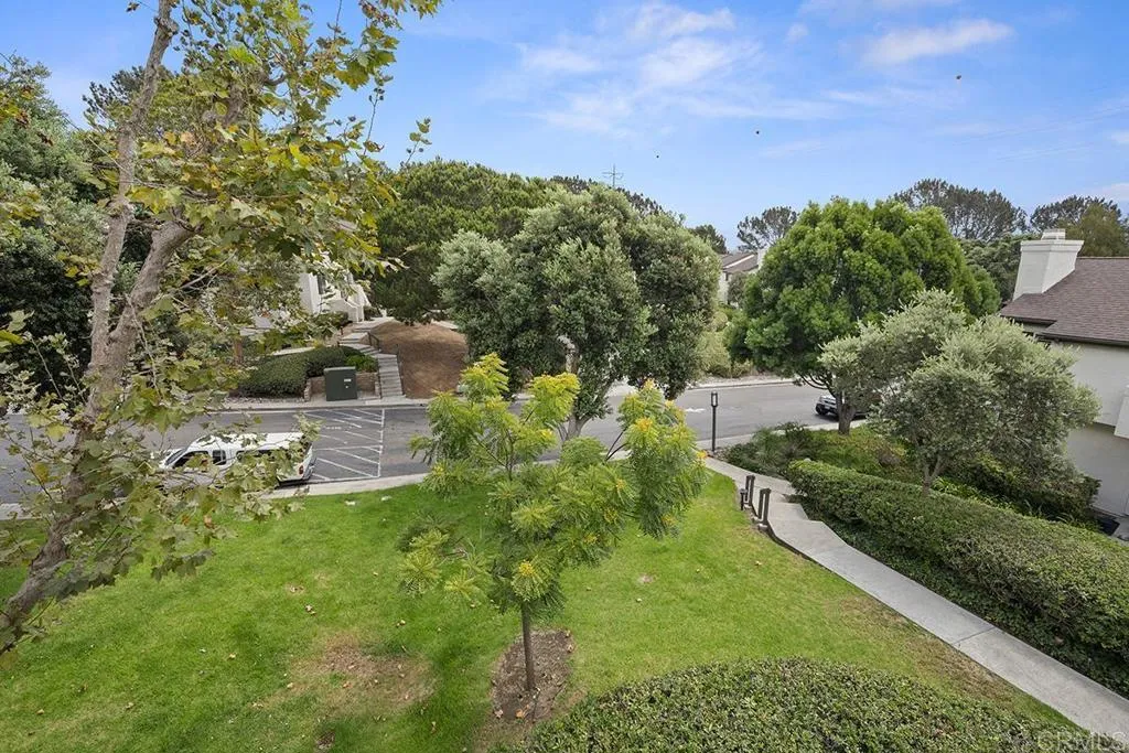 https://cdn.realtyfeed.com/cdn/127/307063155/804fded425c0ff2b24aaaa116bb9ca02.webp