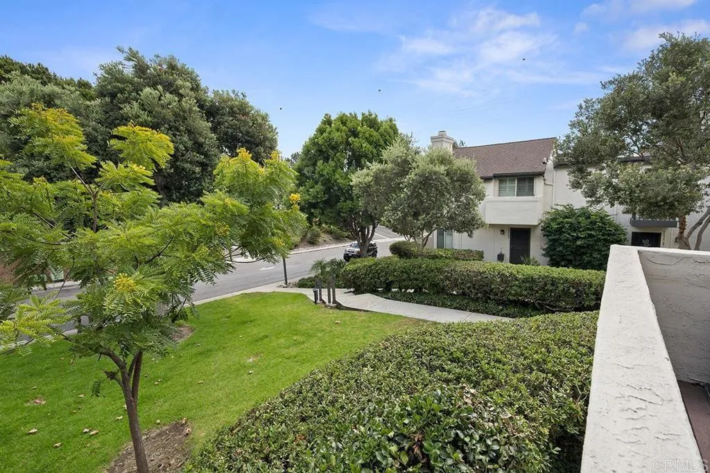 https://cdn.realtyfeed.com/cdn/127/307063155/8cf3c3865f297d787d8916517cfa3d67.webp