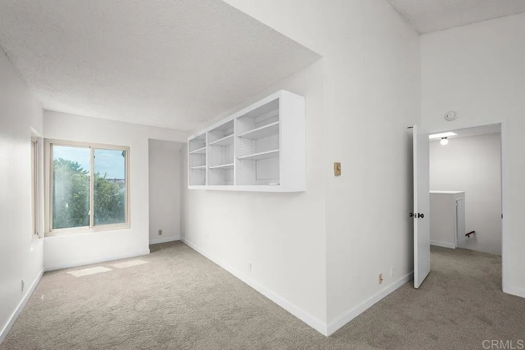 https://cdn.realtyfeed.com/cdn/127/307063155/90fb013e82dfd6a8eef6265e72f00d97.webp