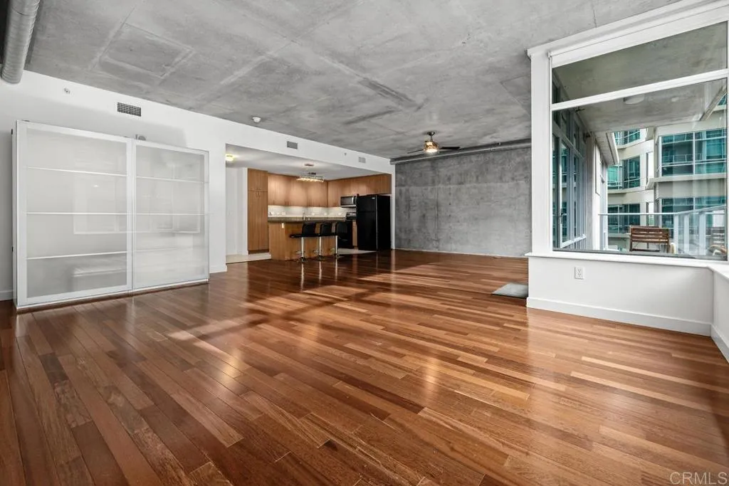https://cdn.realtyfeed.com/cdn/127/307063164/8f2ae4dadbcff596ae299c8a9fd1a645.webp