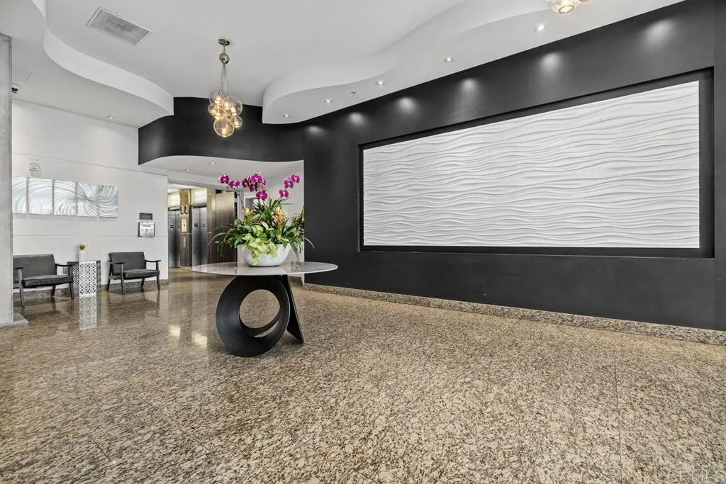 https://cdn.realtyfeed.com/cdn/127/307063164/ce3d62d2ef8883e9780457047d062eba.webp