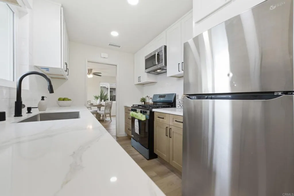 https://cdn.realtyfeed.com/cdn/127/307063197/cf3ec224c097238397915422dce5368f.webp