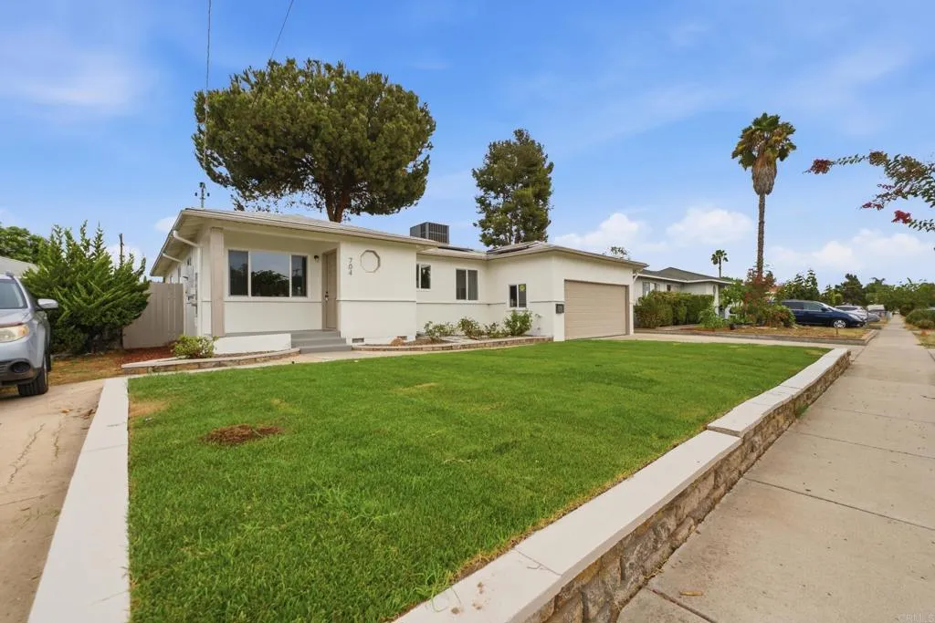 https://cdn.realtyfeed.com/cdn/127/307063197/e2ed8db430bd3bda77c466ba31a6f7a2.webp