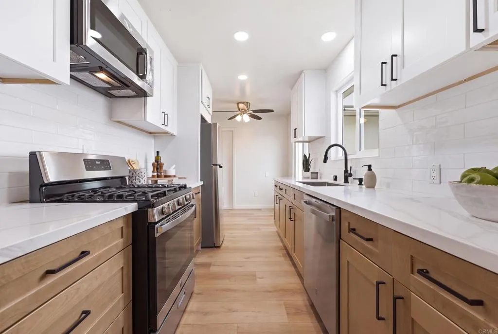 https://cdn.realtyfeed.com/cdn/127/307063197/f30e31a99ed5da08f89ed1fa68331d20.webp