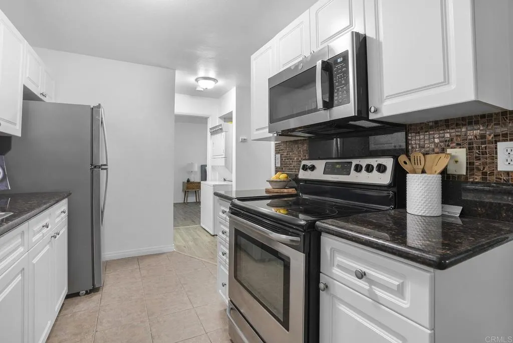 https://cdn.realtyfeed.com/cdn/127/307063212/158288ec986d863af0467985b866af87.webp
