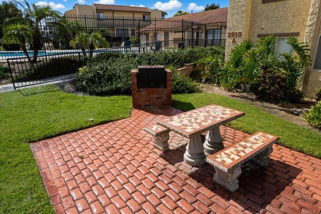 https://cdn.realtyfeed.com/cdn/127/307063212/2369997d5d90f6994d5f6bebacd2721d.webp