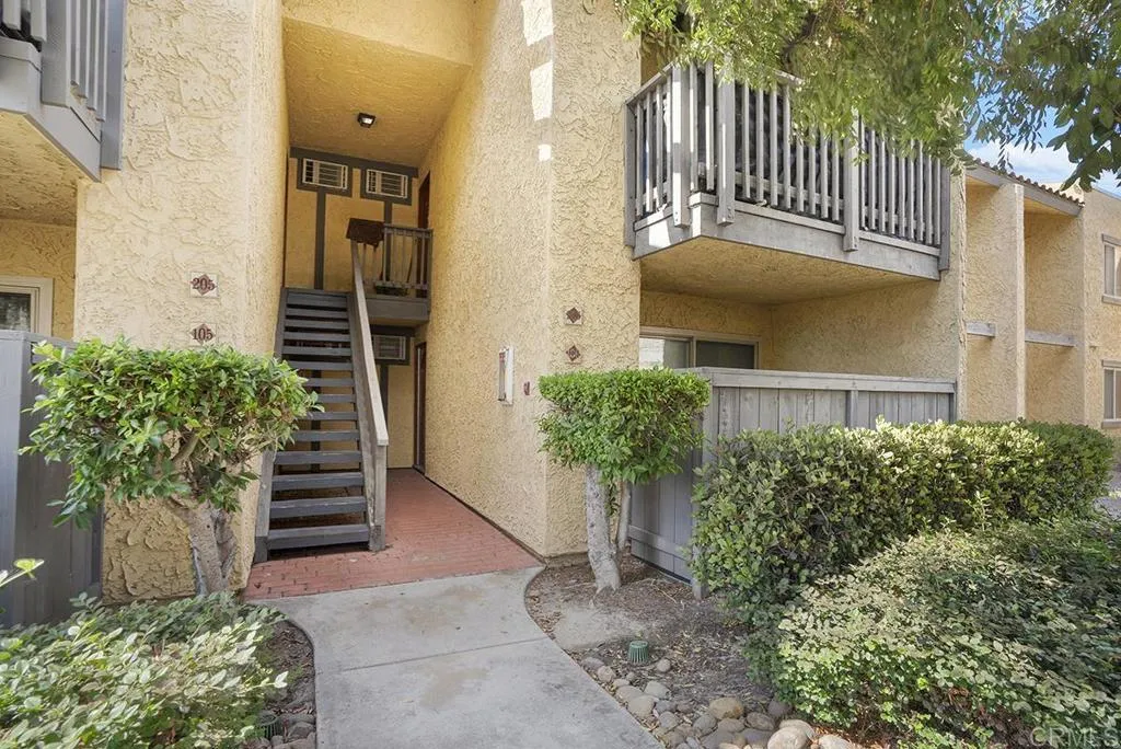 https://cdn.realtyfeed.com/cdn/127/307063212/5f7725b1ca5d3d8f54f0af4e5c9eb3e8.webp