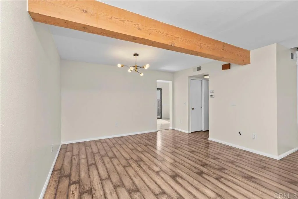 https://cdn.realtyfeed.com/cdn/127/307063262/0cf904353ece342b2353935d79480469.webp