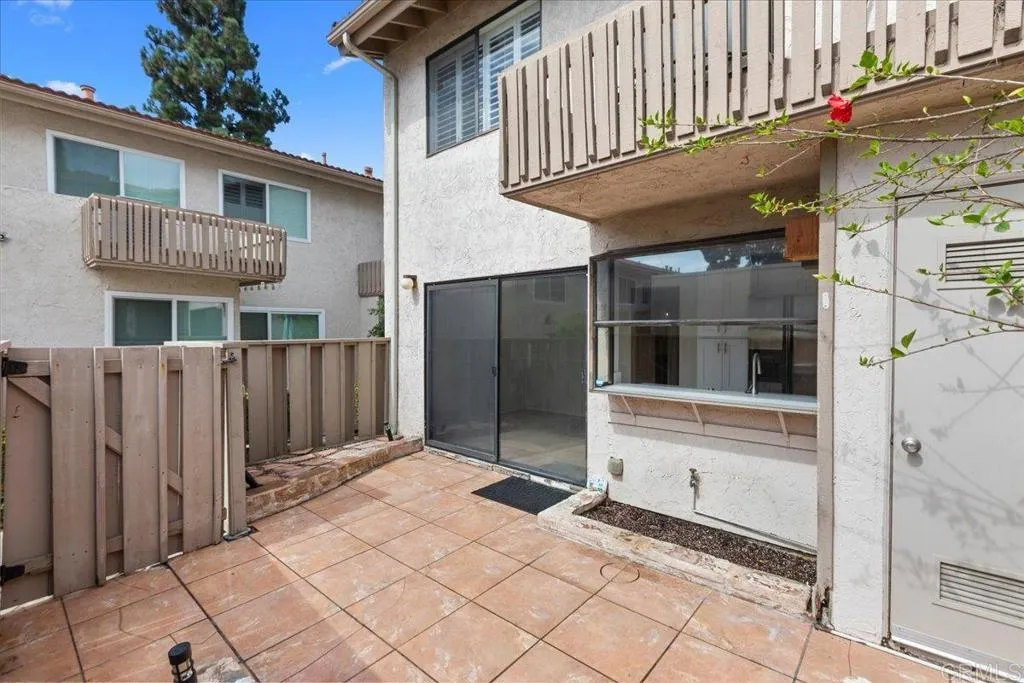 https://cdn.realtyfeed.com/cdn/127/307063262/27edd6bf4c2414919baef2292626fe3c.webp