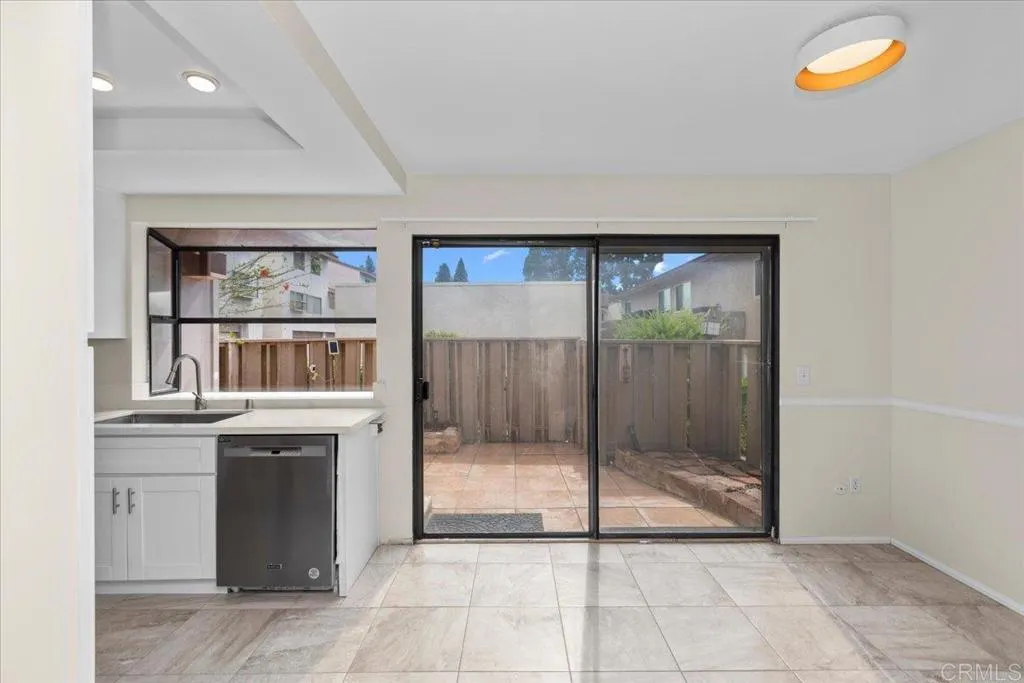 https://cdn.realtyfeed.com/cdn/127/307063262/71686ddf16109dea59d8a013575a6a7e.webp