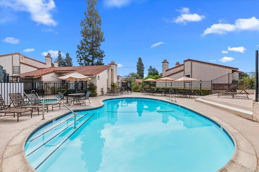 https://cdn.realtyfeed.com/cdn/127/307063262/82ffb80ce5967ebed415bcd609da2bc1.webp