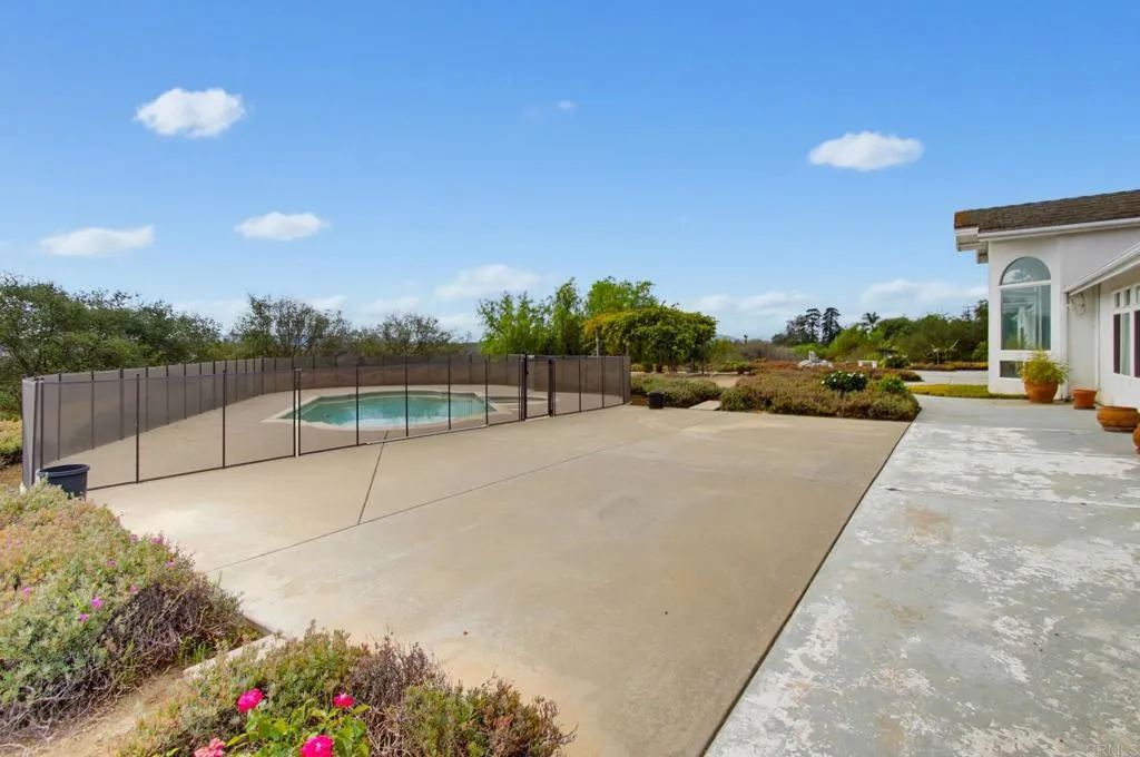 https://cdn.realtyfeed.com/cdn/127/307063275/9db5d2bcfbd4643c7770e5742d641adb.webp