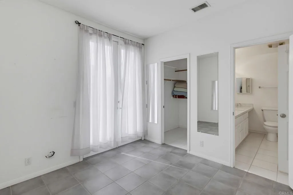 https://cdn.realtyfeed.com/cdn/127/307063275/a08711290a0498bf80e393718802ae19.webp