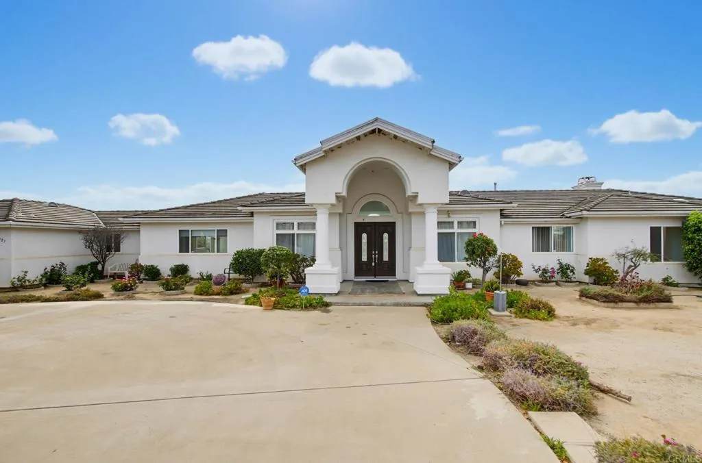 https://cdn.realtyfeed.com/cdn/127/307063275/d70030065c6192c97e1d0f90f241bafb.webp