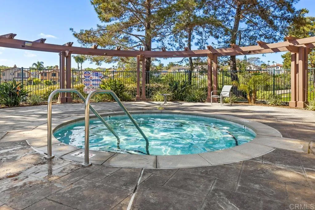 https://cdn.realtyfeed.com/cdn/127/307063320/2ca97c2bd2820c9eec8cbd7404ea42b3.webp