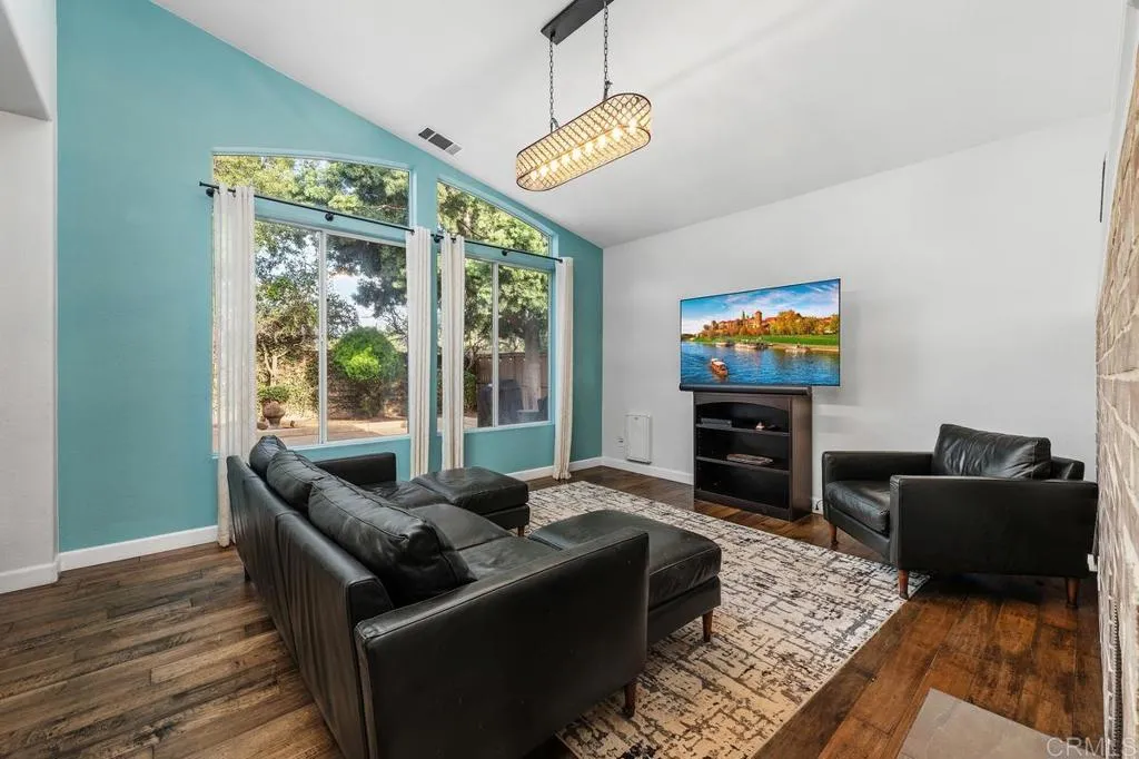 https://cdn.realtyfeed.com/cdn/127/307063320/5421686d3772a9a9f425e243d2a59de1.webp
