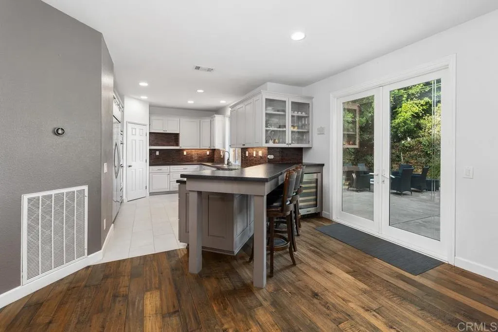 https://cdn.realtyfeed.com/cdn/127/307063320/62ec5bef083ac44b0e5b6148f264173d.webp