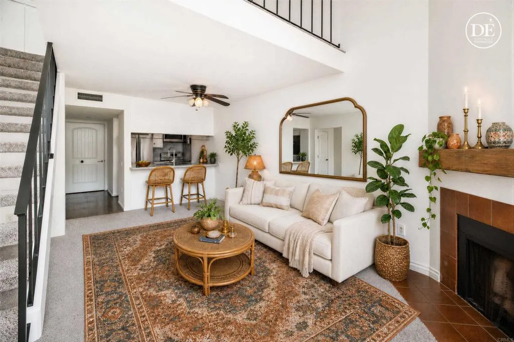 5757 Gaines Street Unit B, San Diego, CA 92110 - Main photo, San Diego, CA