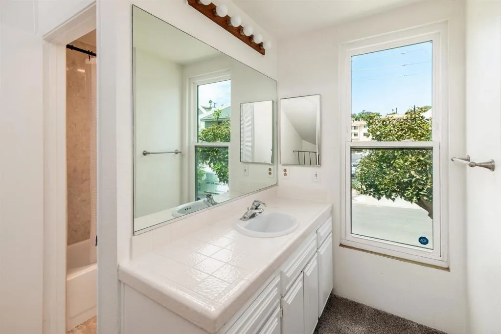 https://cdn.realtyfeed.com/cdn/127/307063334/a6761340db0f9cc7c5d87ad1281a920d.webp