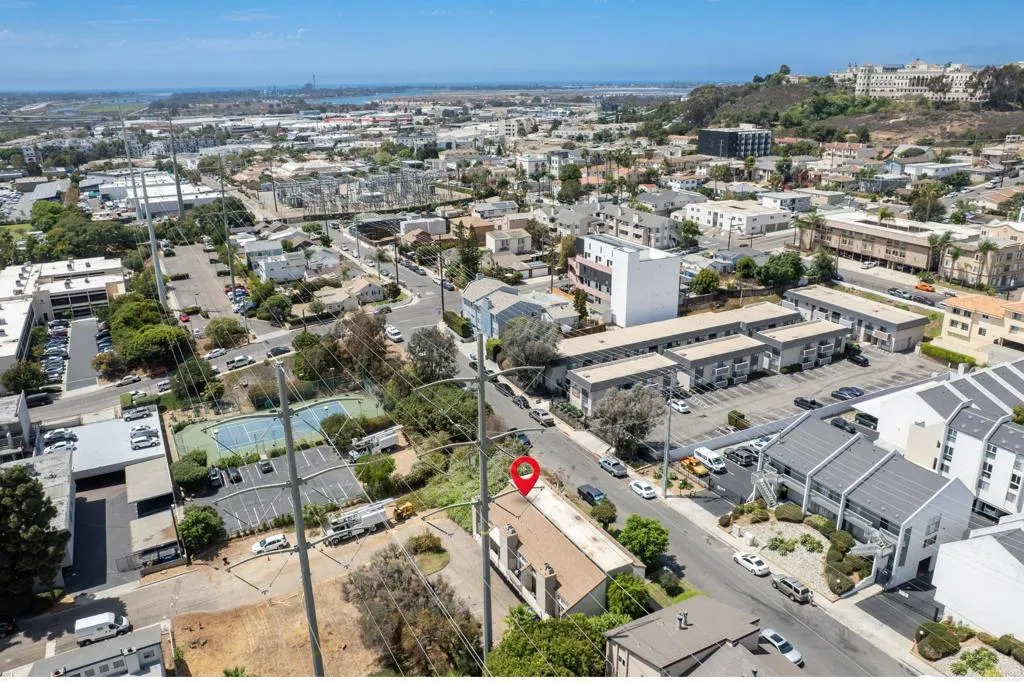https://cdn.realtyfeed.com/cdn/127/307063334/c4f77fcf8f46ad043ae93503add08988.webp