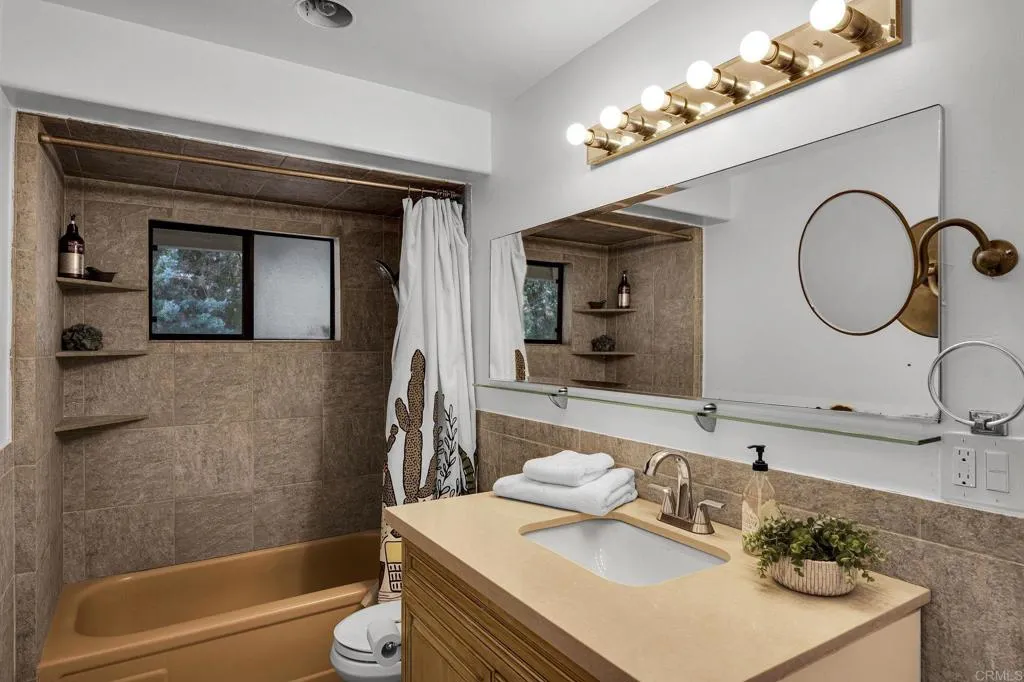 https://cdn.realtyfeed.com/cdn/127/307063341/57fc683890d68be3f05d057fc67232bb.webp