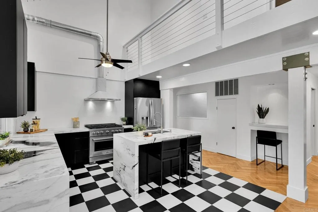 https://cdn.realtyfeed.com/cdn/127/307063341/6e99662d864f22aa6dbf127e06aa645c.webp