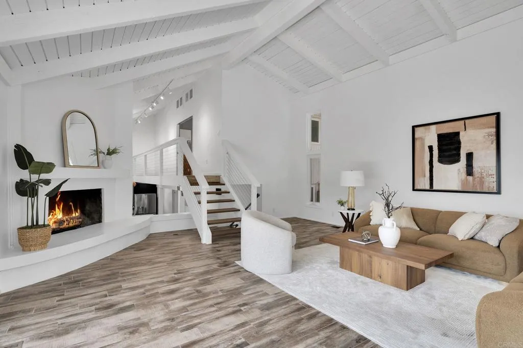 https://cdn.realtyfeed.com/cdn/127/307063341/e0066bbb49f7369c337de3ce325fc9a2.webp