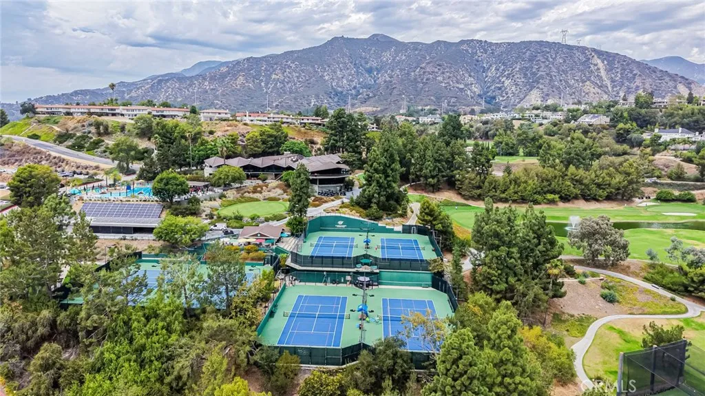 Listing image 64