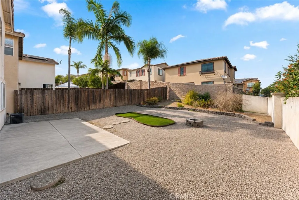 https://cdn.realtyfeed.com/cdn/127/307063418/8afa73e6f85cbc6b72da56435fbc5304.webp
