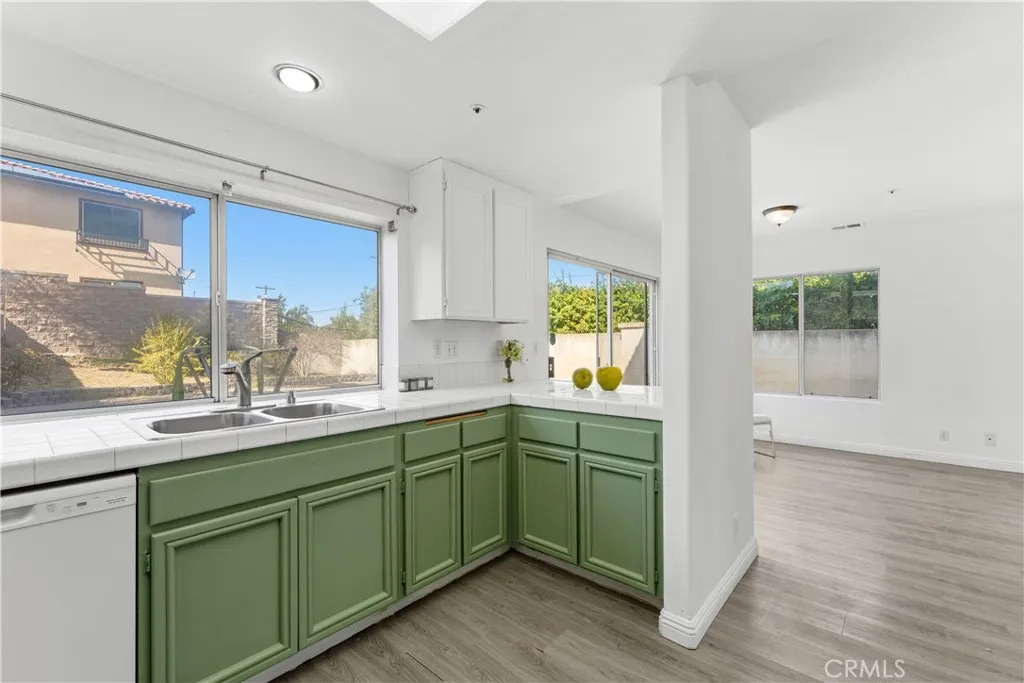 https://cdn.realtyfeed.com/cdn/127/307063418/b757253c7923bc6f5e6daebe4c14c080.webp
