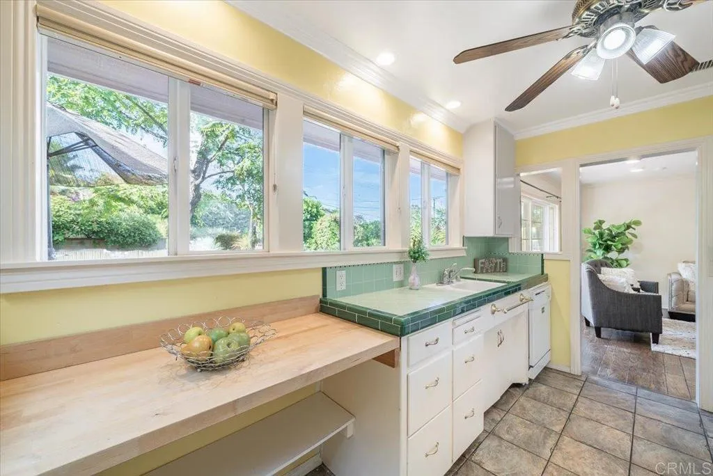 https://cdn.realtyfeed.com/cdn/127/307063497/23015fbf3305cd33fcceb6f66826a067.webp