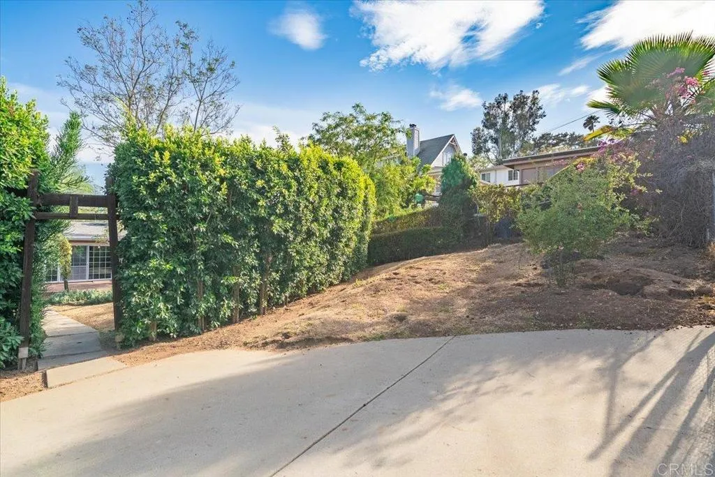 https://cdn.realtyfeed.com/cdn/127/307063497/3aff100cf3dce474649027997735f29a.webp