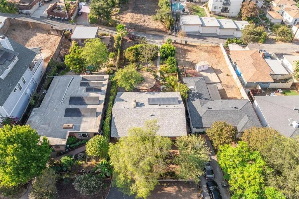 https://cdn.realtyfeed.com/cdn/127/307063497/8c41eb4164c56347819f0fcf109a69ff.webp