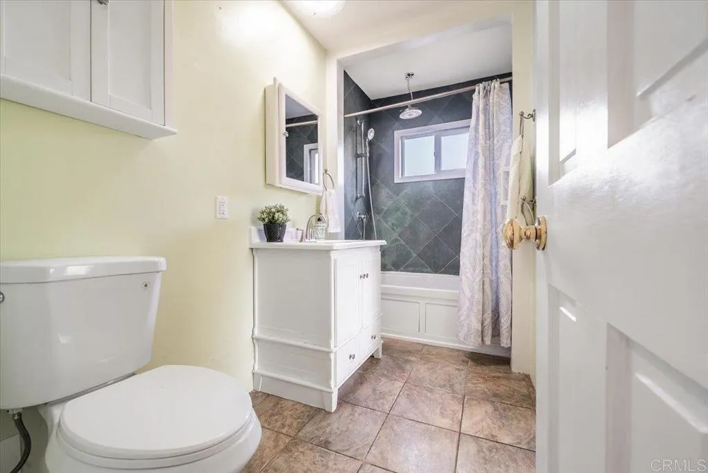 https://cdn.realtyfeed.com/cdn/127/307063497/92abcd1d0d688fc20bcbcca465ae98d7.webp