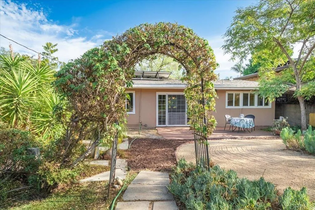 https://cdn.realtyfeed.com/cdn/127/307063497/a689d2a1a6d21337b70dfe16d67eccf4.webp