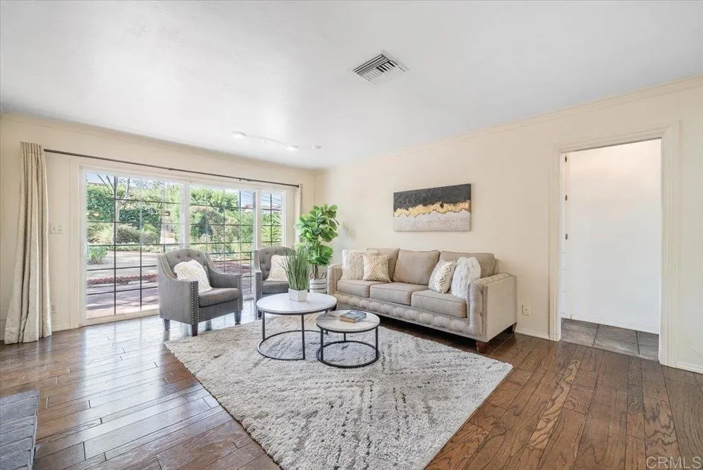 https://cdn.realtyfeed.com/cdn/127/307063497/f34746c22a06c190d4fa2617baa7d0b9.webp