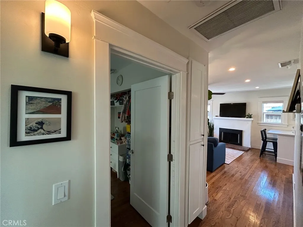 https://cdn.realtyfeed.com/cdn/127/307063502/1cd44f535a6b54bd3d264ca1c09ef1bc.webp