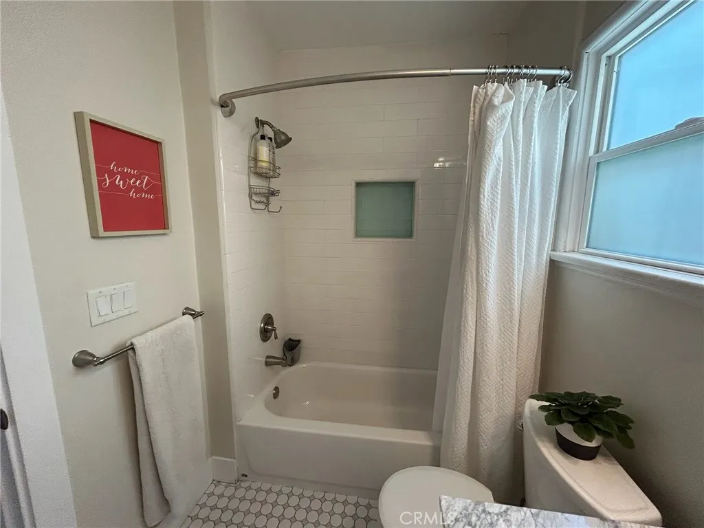https://cdn.realtyfeed.com/cdn/127/307063502/cfbeb662fb00a91627ed1d9133e6cd9b.webp