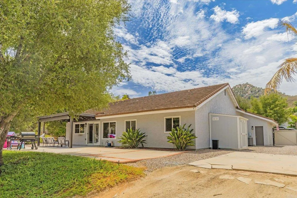 https://cdn.realtyfeed.com/cdn/127/307063562/16310bda8a9a01934728c52fdcfd7cc2.webp
