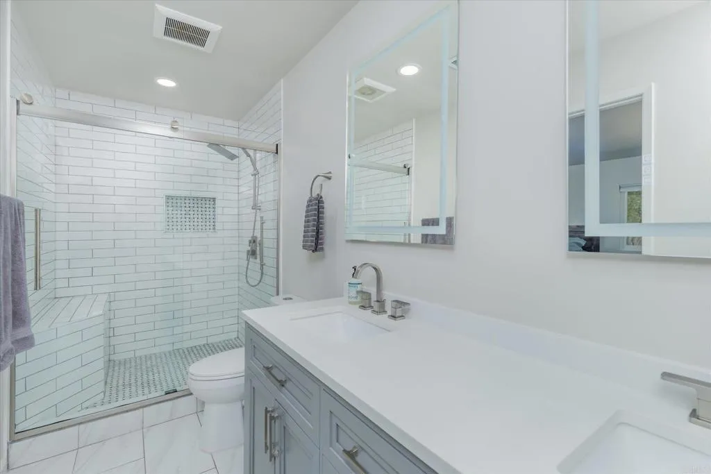 https://cdn.realtyfeed.com/cdn/127/307063562/2b150cfc25ceeba46c61cad952e807ea.webp