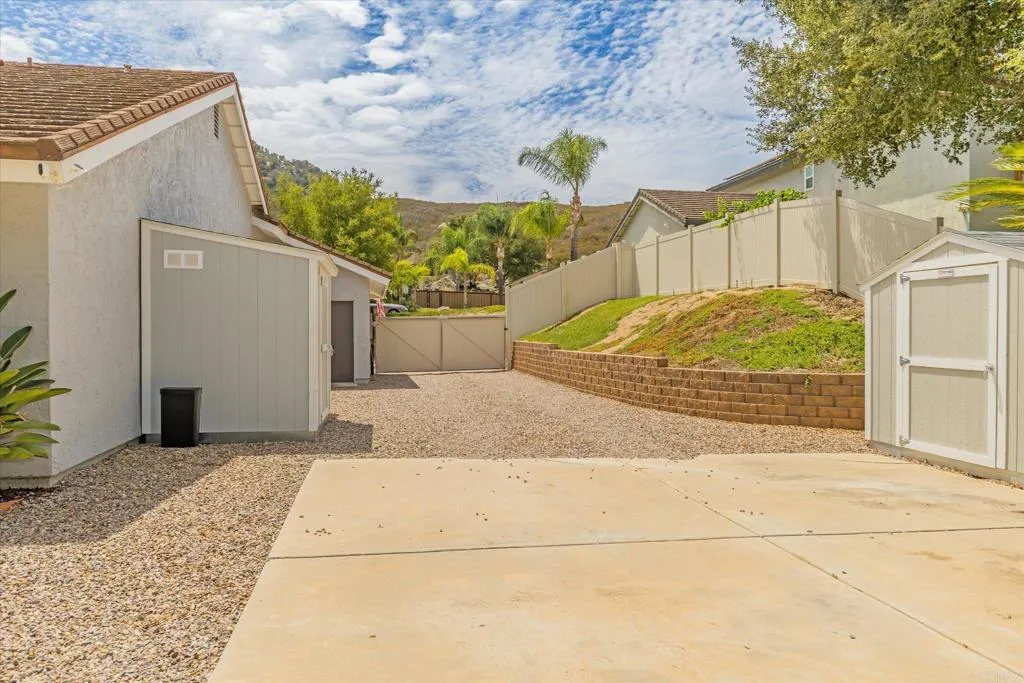 https://cdn.realtyfeed.com/cdn/127/307063562/800a5b352d551193885b2b09edff1c14.webp