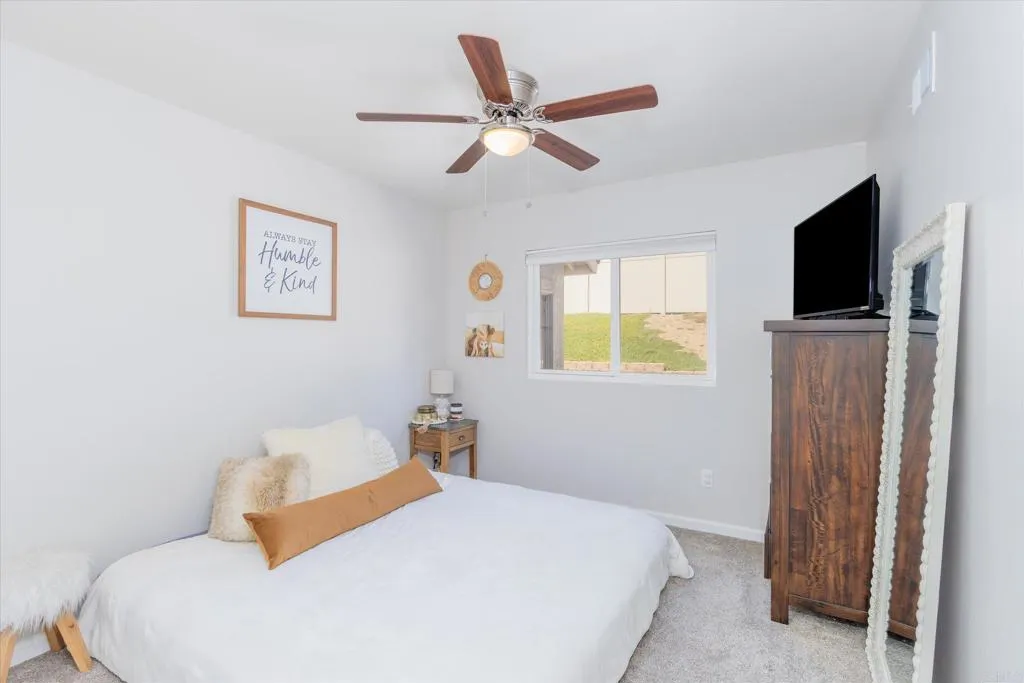 https://cdn.realtyfeed.com/cdn/127/307063562/de715128689b4bc1c7dc09e63bf688d6.webp