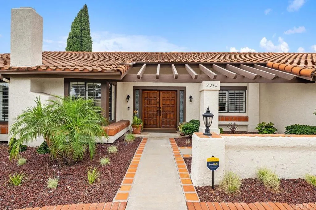 https://cdn.realtyfeed.com/cdn/127/307063568/ecaaf99b777db0088758bbbaa3d692ba.webp