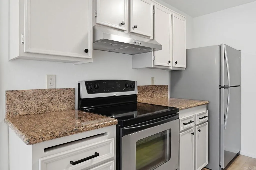 https://cdn.realtyfeed.com/cdn/127/307063585/1f2eda6ee51b1b526b7def0ecfe541c3.webp