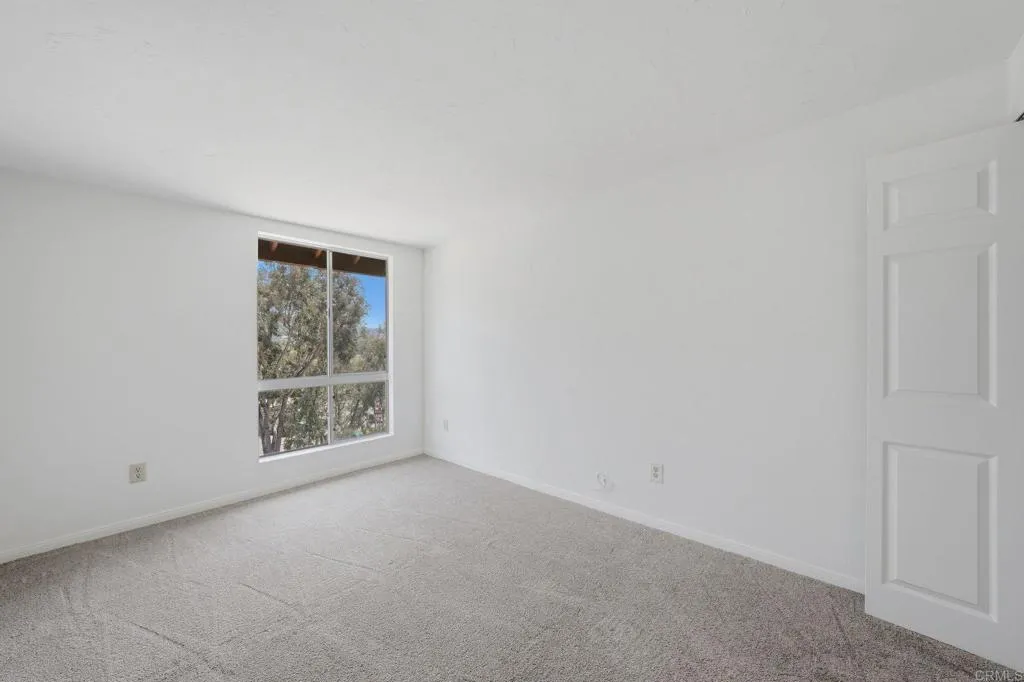 https://cdn.realtyfeed.com/cdn/127/307063585/8a3ef36d4255454343f6979731fafc26.webp